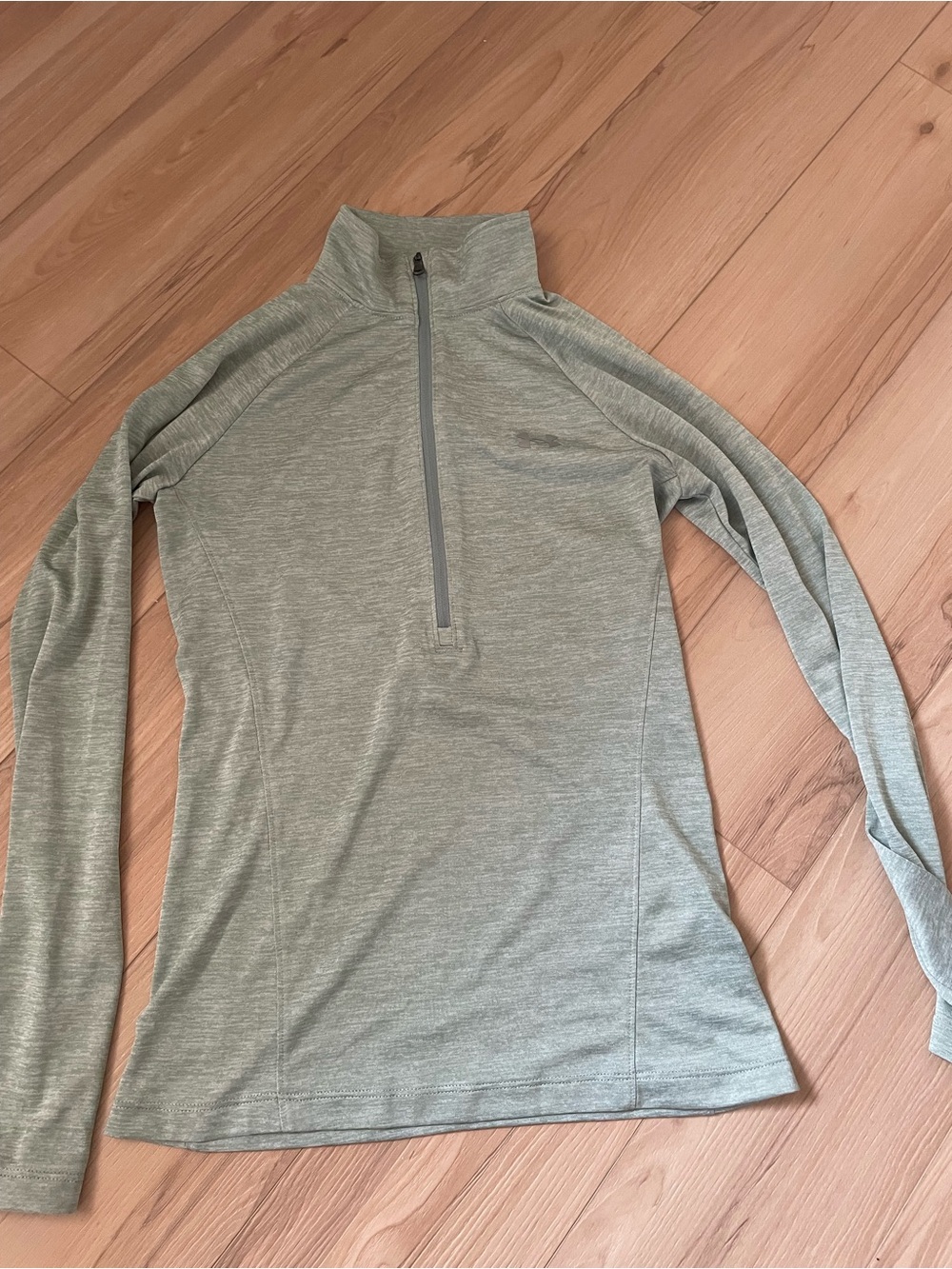 Under Armour HeatGear Quarter-Zip Long Sleeve Activewear Top